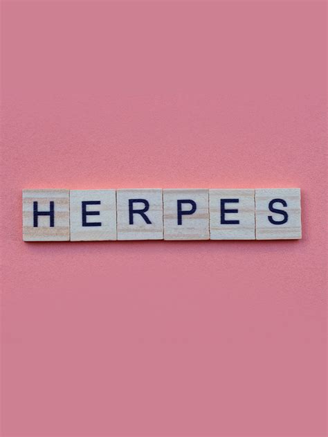 simptome herpes genital|Herpes genital: cauze, simptome si optiuni de tratament